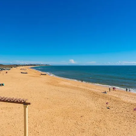 Oceanfront Fortress Armacao de Pera